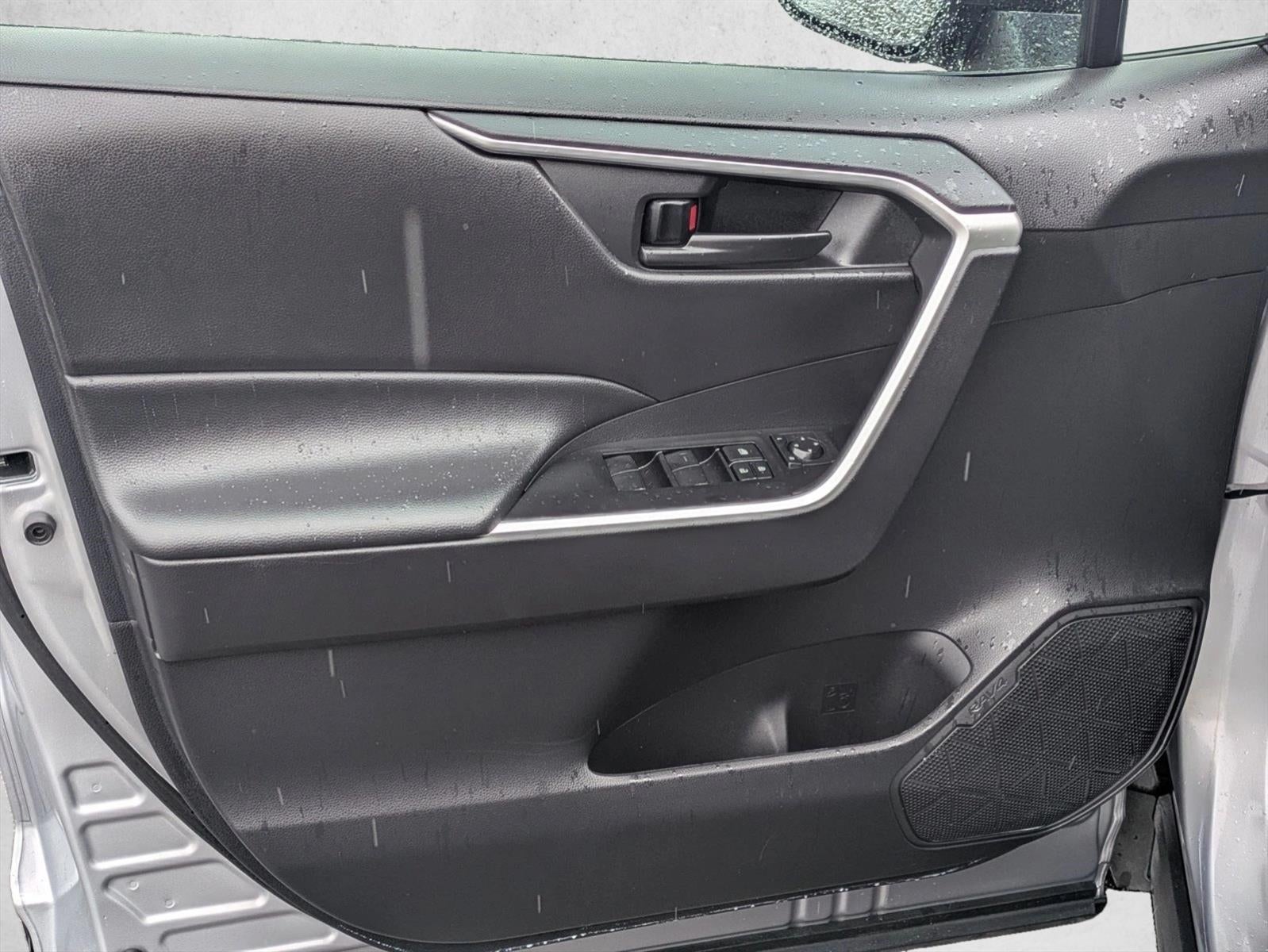 2025 Toyota RAV4 Hybrid LE AWD (Natl)