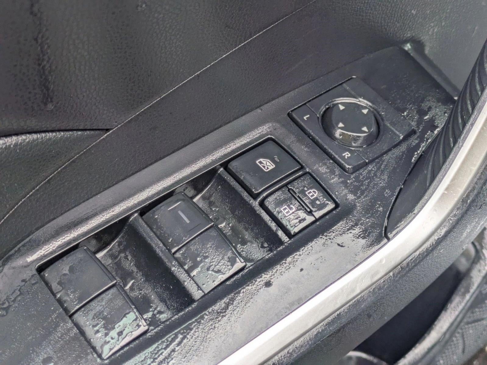 2025 Toyota RAV4 Hybrid LE AWD (Natl)