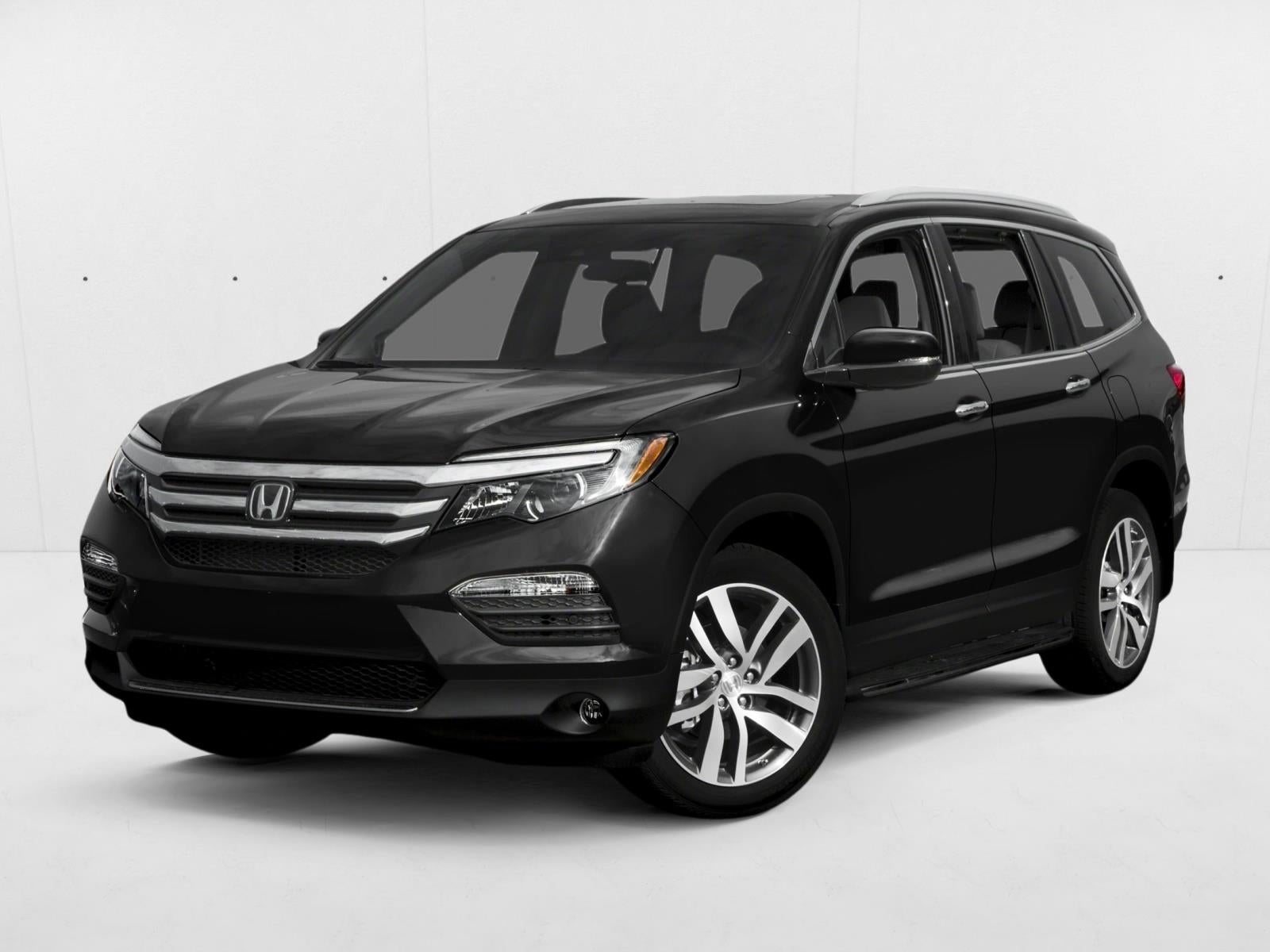 2016 Honda Pilot AWD Touring with DVD Rear Entertainment System and Navigation