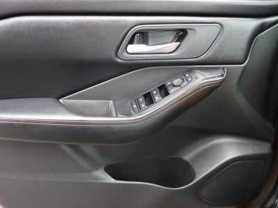 2025 Nissan Rogue AWD Rock Creek