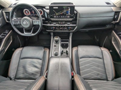 2025 Nissan Pathfinder Platinum 4WD