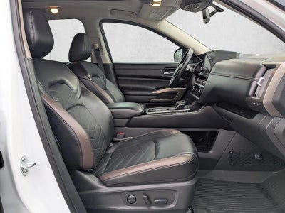 2025 Nissan Pathfinder Platinum 4WD