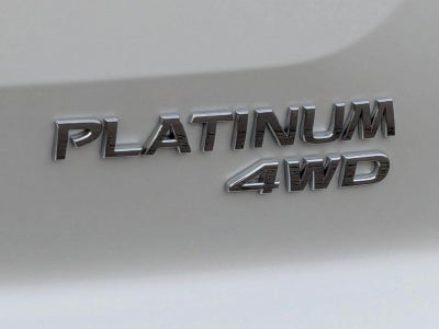 2025 Nissan Pathfinder Platinum 4WD