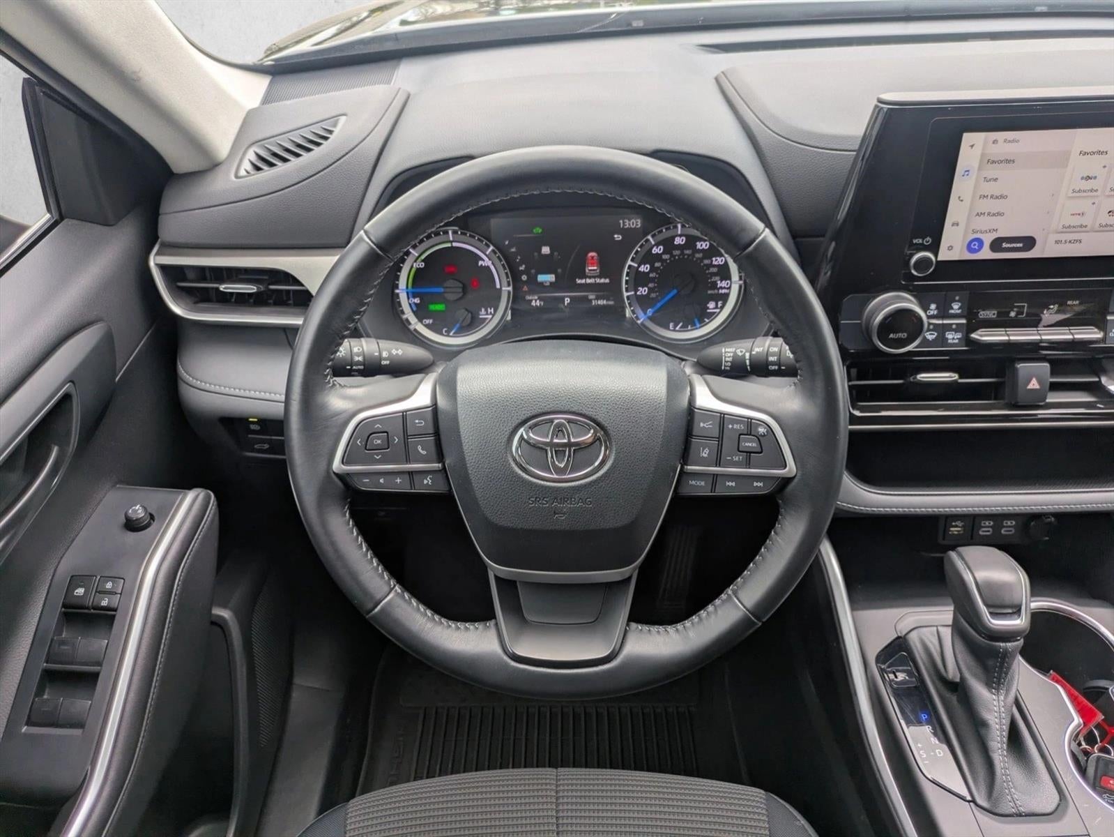 2023 Toyota Highlander Hybrid LE AWD (Natl)