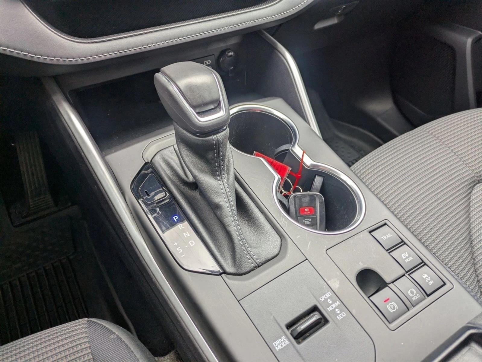 2023 Toyota Highlander Hybrid LE AWD (Natl)