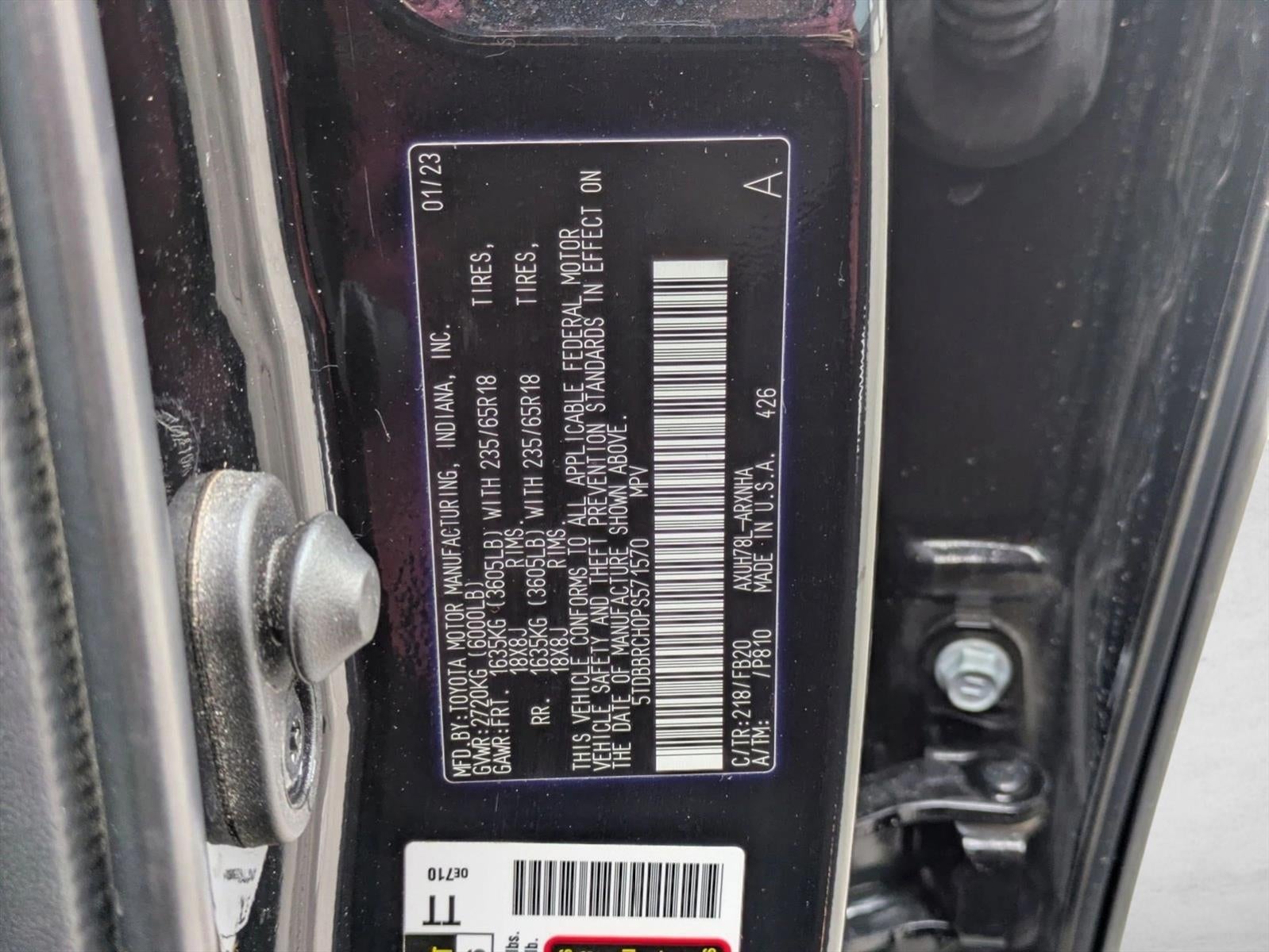 2023 Toyota Highlander Hybrid LE AWD (Natl)