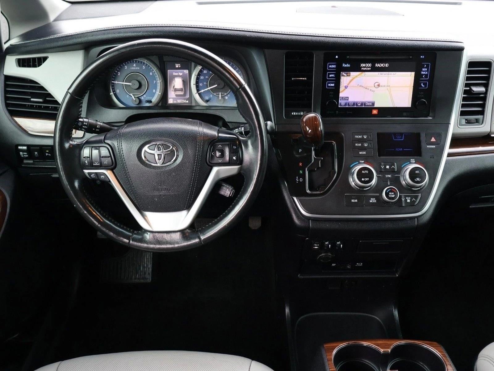 2017 Toyota Sienna Limited Premium AWD 7-Passenger (Natl)