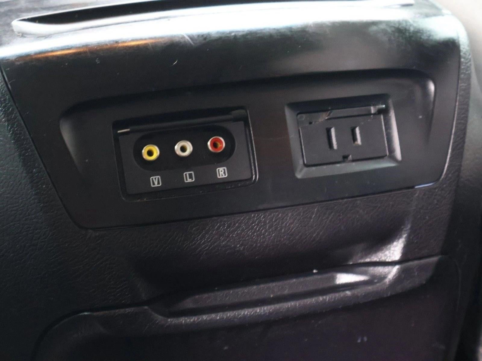 2017 Toyota Sienna Limited Premium AWD 7-Passenger (Natl)