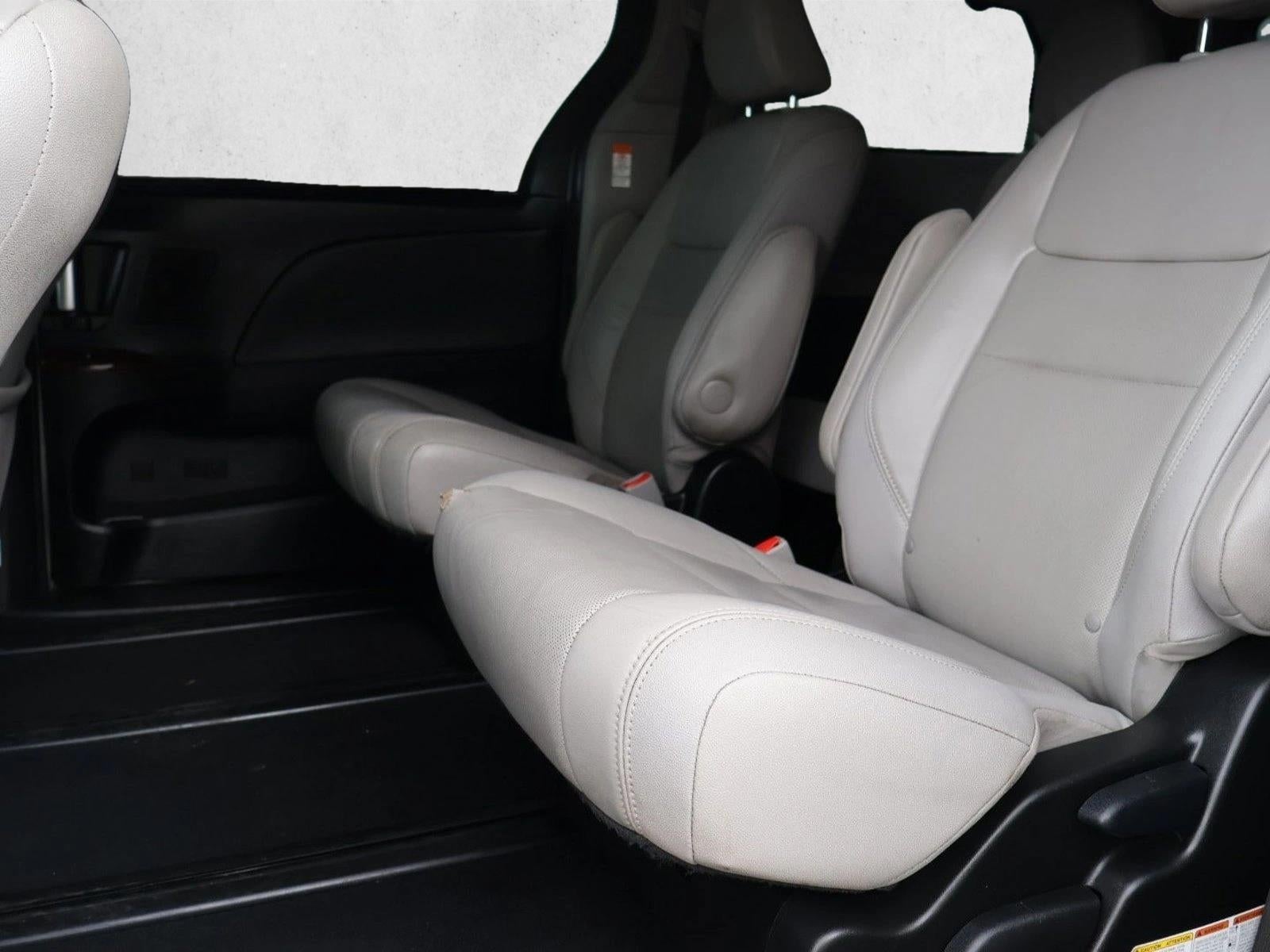 2017 Toyota Sienna Limited Premium AWD 7-Passenger (Natl)