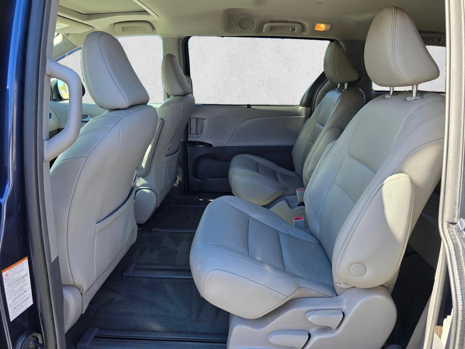 2018 Toyota Sienna XLE AWD 7-Passenger (Natl)