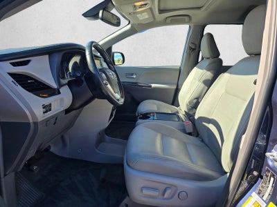 2018 Toyota Sienna XLE AWD 7-Passenger (Natl)