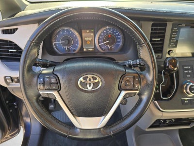 2018 Toyota Sienna XLE AWD 7-Passenger (Natl)