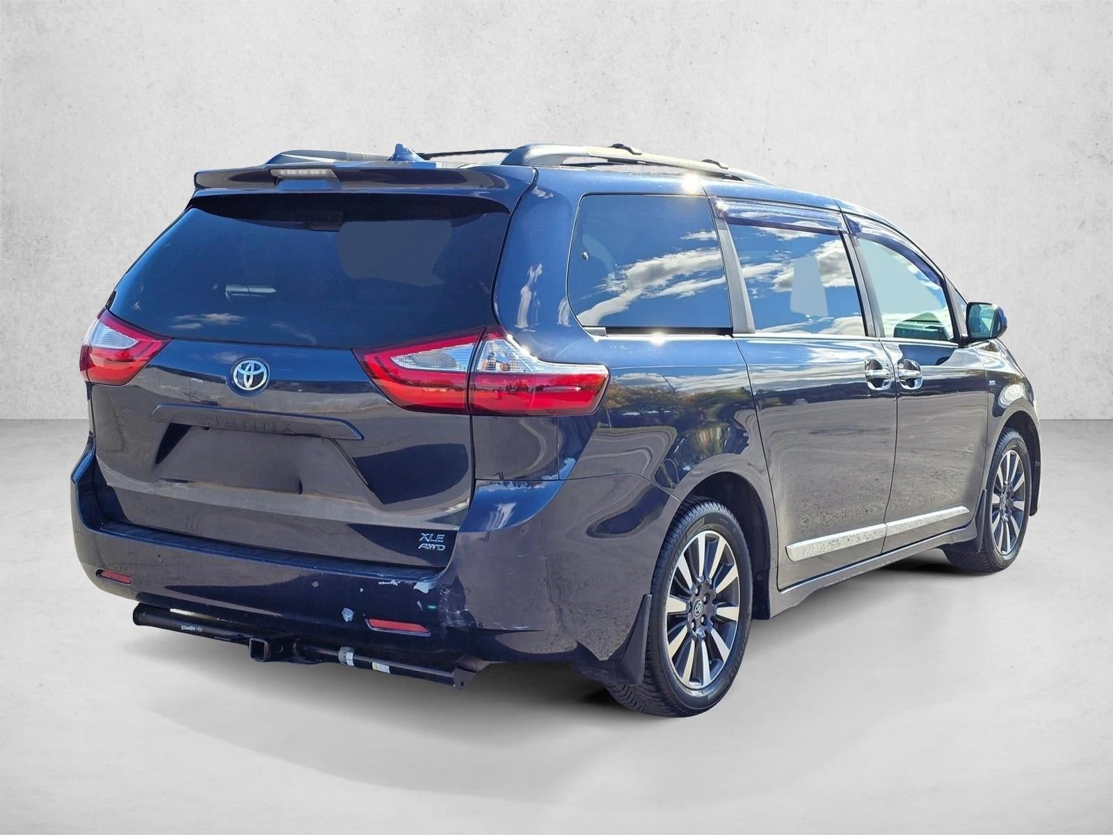 2018 Toyota Sienna XLE AWD 7-Passenger (Natl)