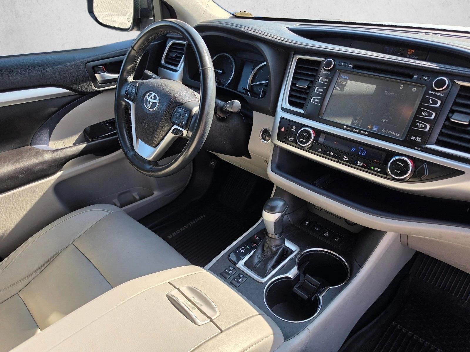 2017 Toyota Highlander XLE V6 AWD (Natl)