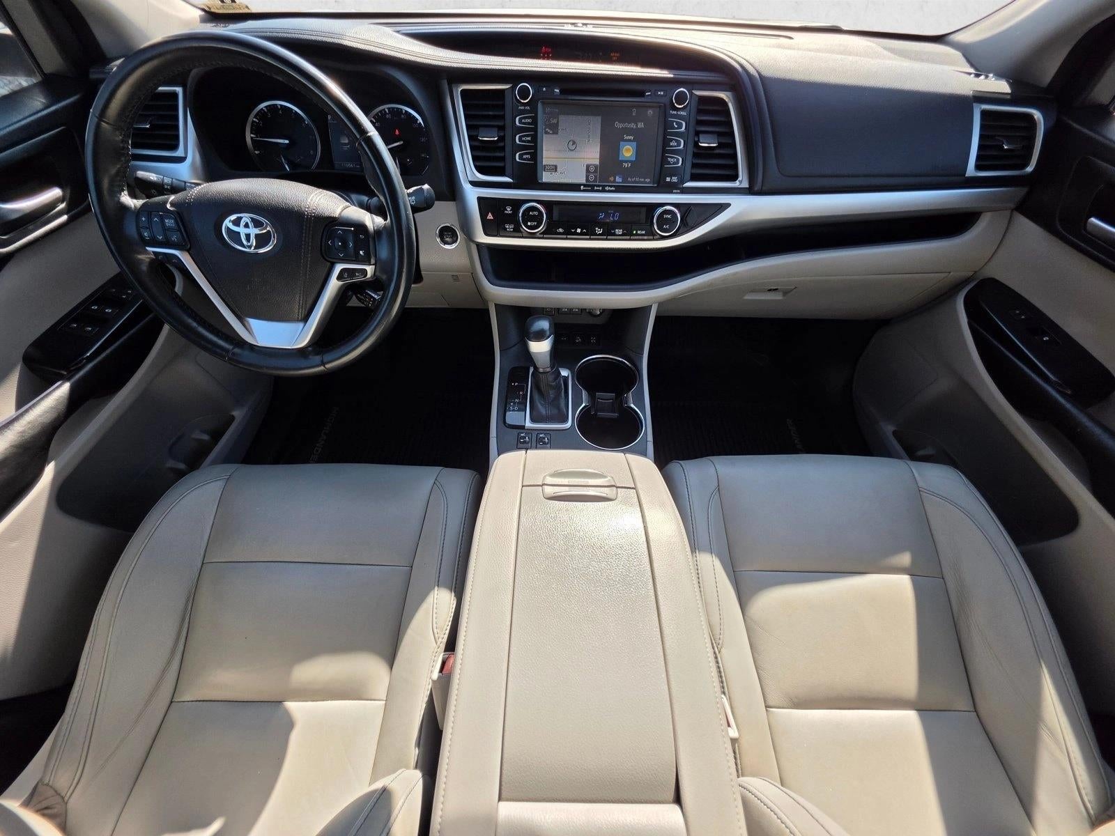 2017 Toyota Highlander XLE V6 AWD (Natl)