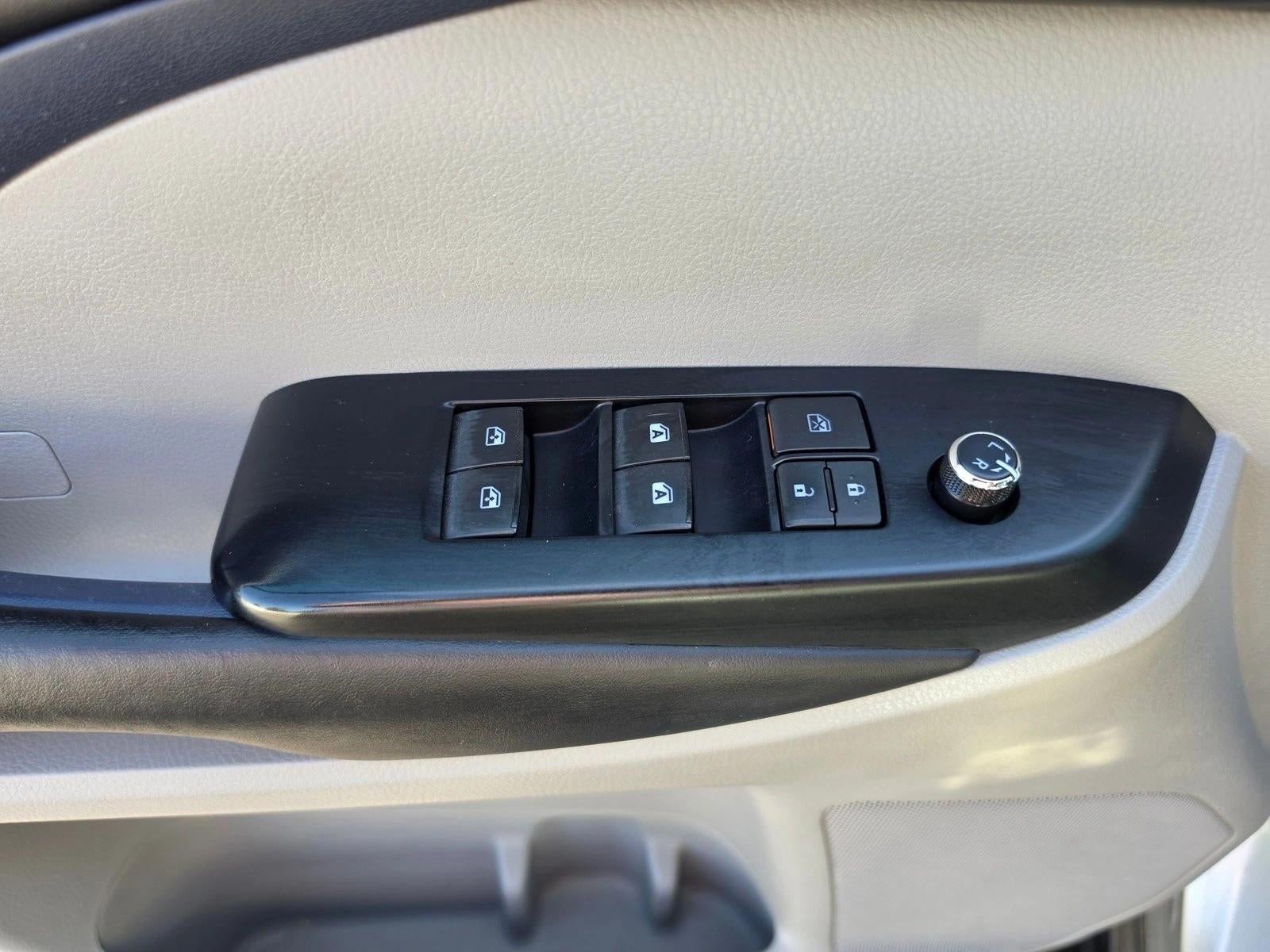 2017 Toyota Highlander XLE V6 AWD (Natl)