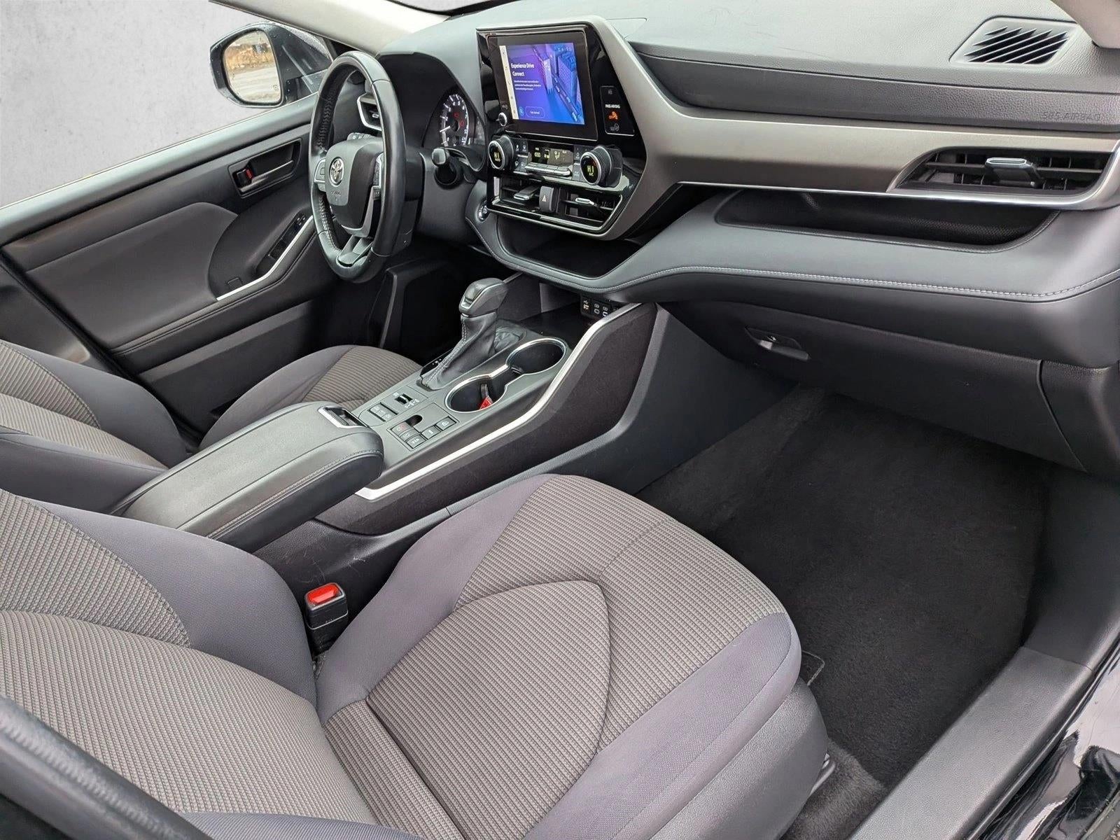 2023 Toyota Highlander LE AWD (Natl)