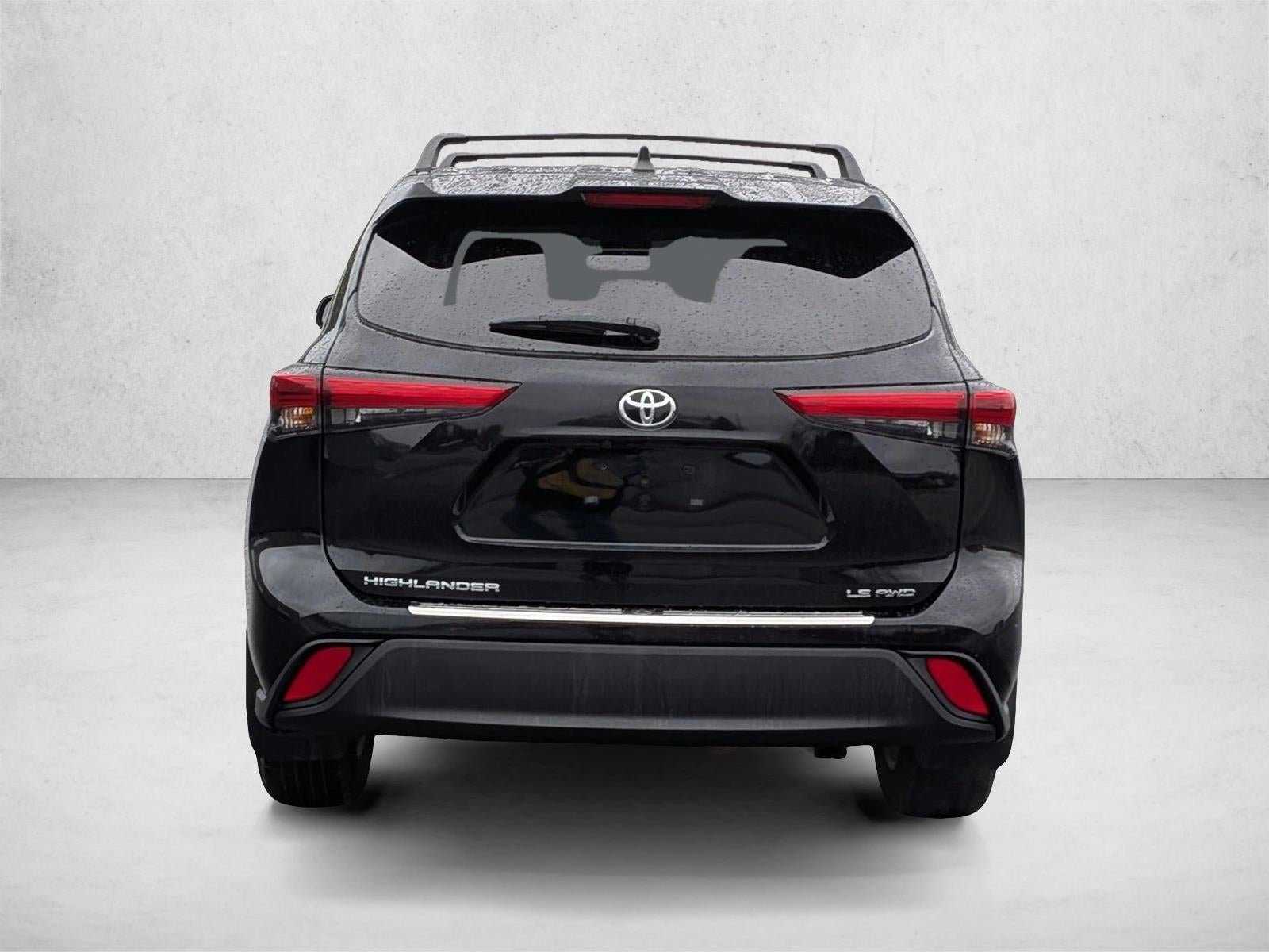 2023 Toyota Highlander LE AWD (Natl)