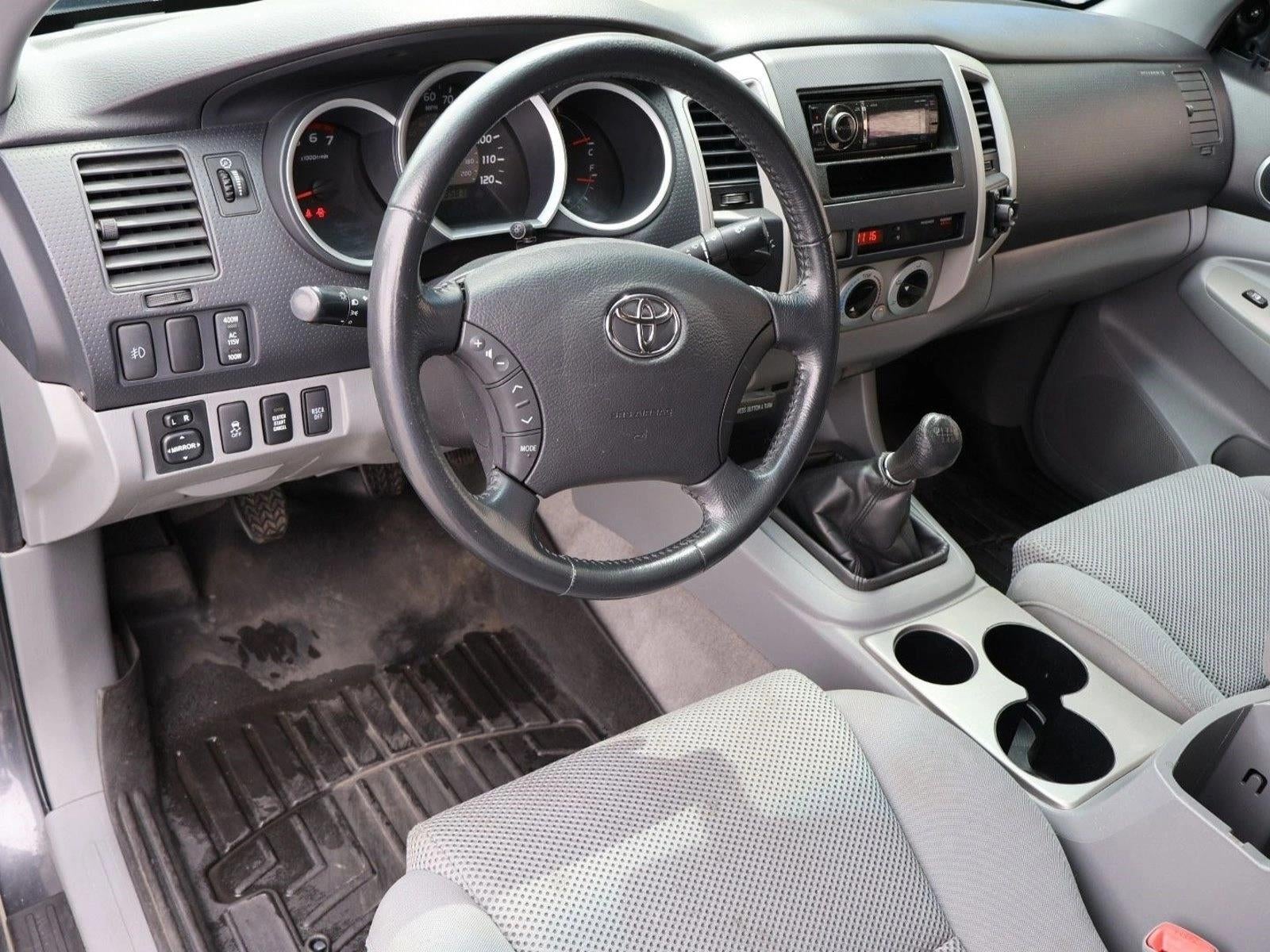 2010 Toyota Tacoma 4WD Double Cab Short Bed V6 Manual (Natl)
