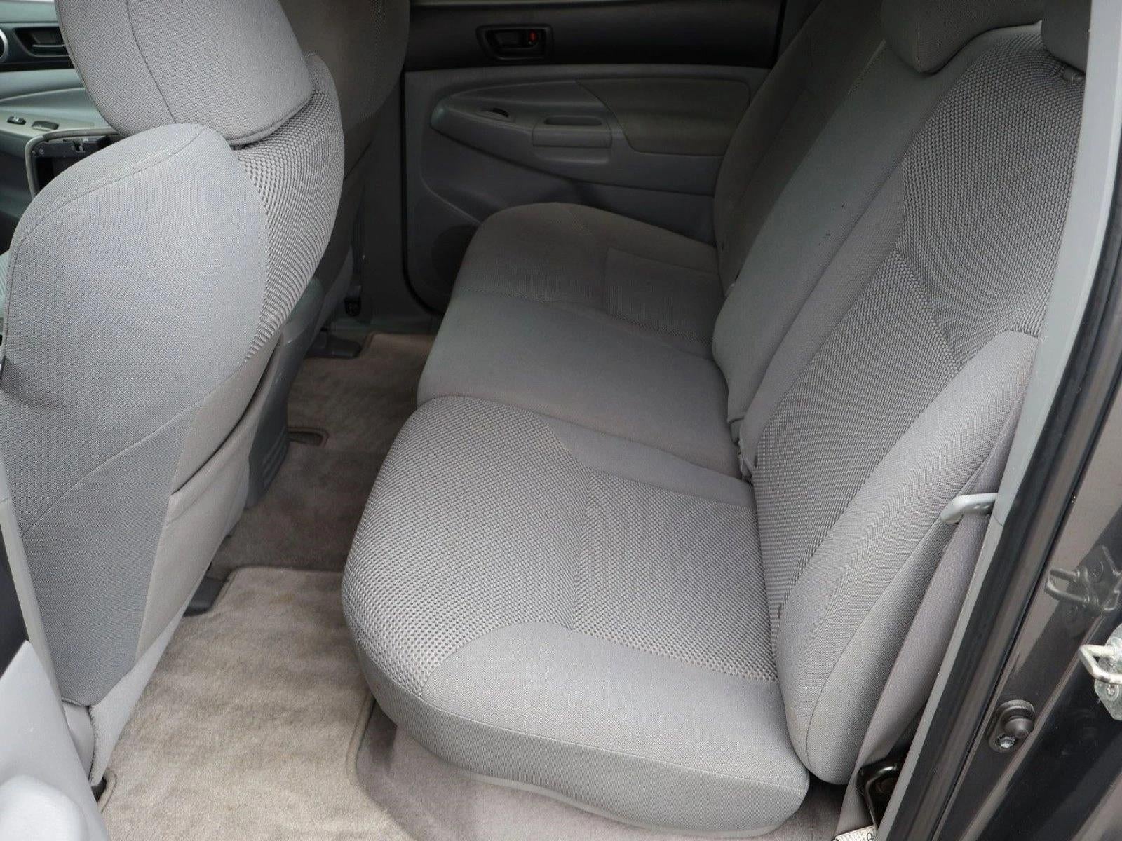 2010 Toyota Tacoma 4WD Double Cab Short Bed V6 Manual (Natl)