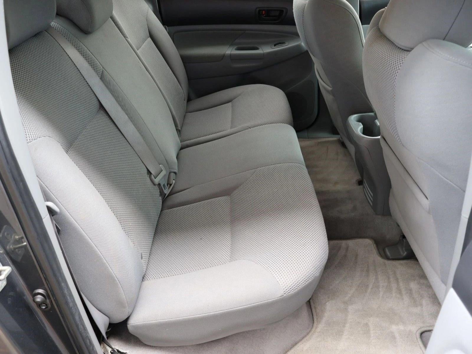 2010 Toyota Tacoma 4WD Double Cab Short Bed V6 Manual (Natl)