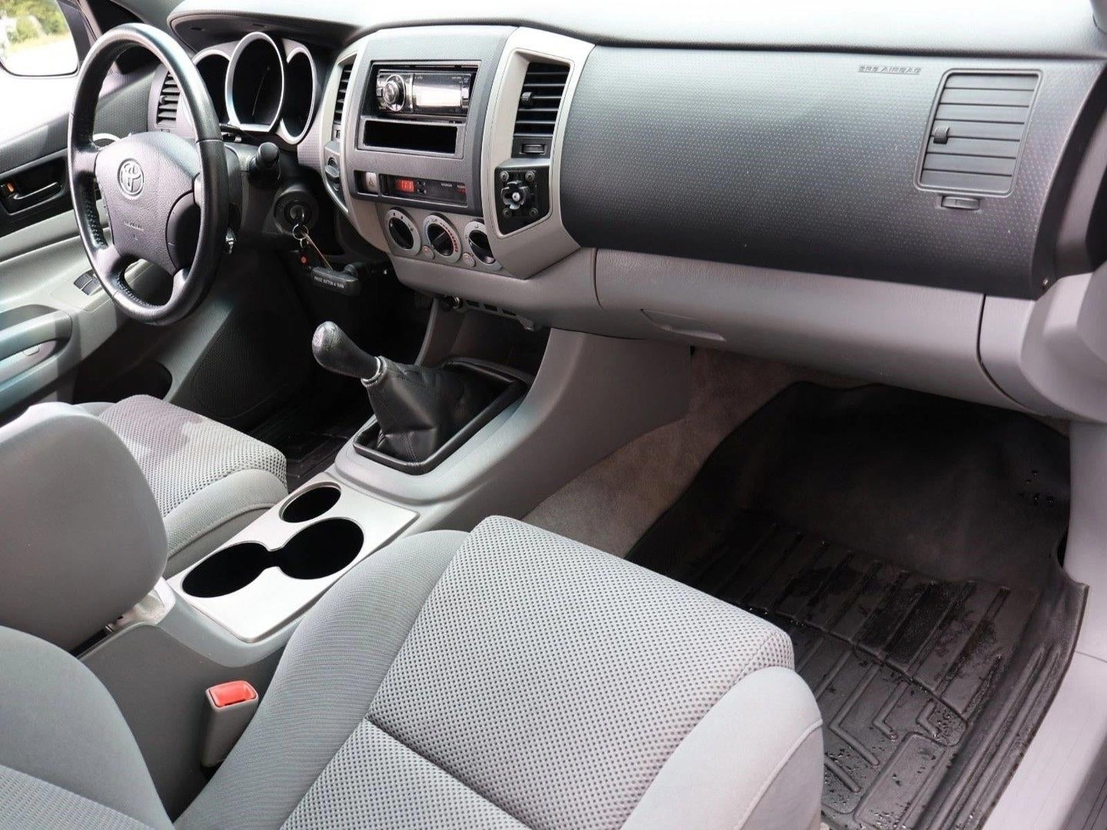 2010 Toyota Tacoma 4WD Double Cab Short Bed V6 Manual (Natl)