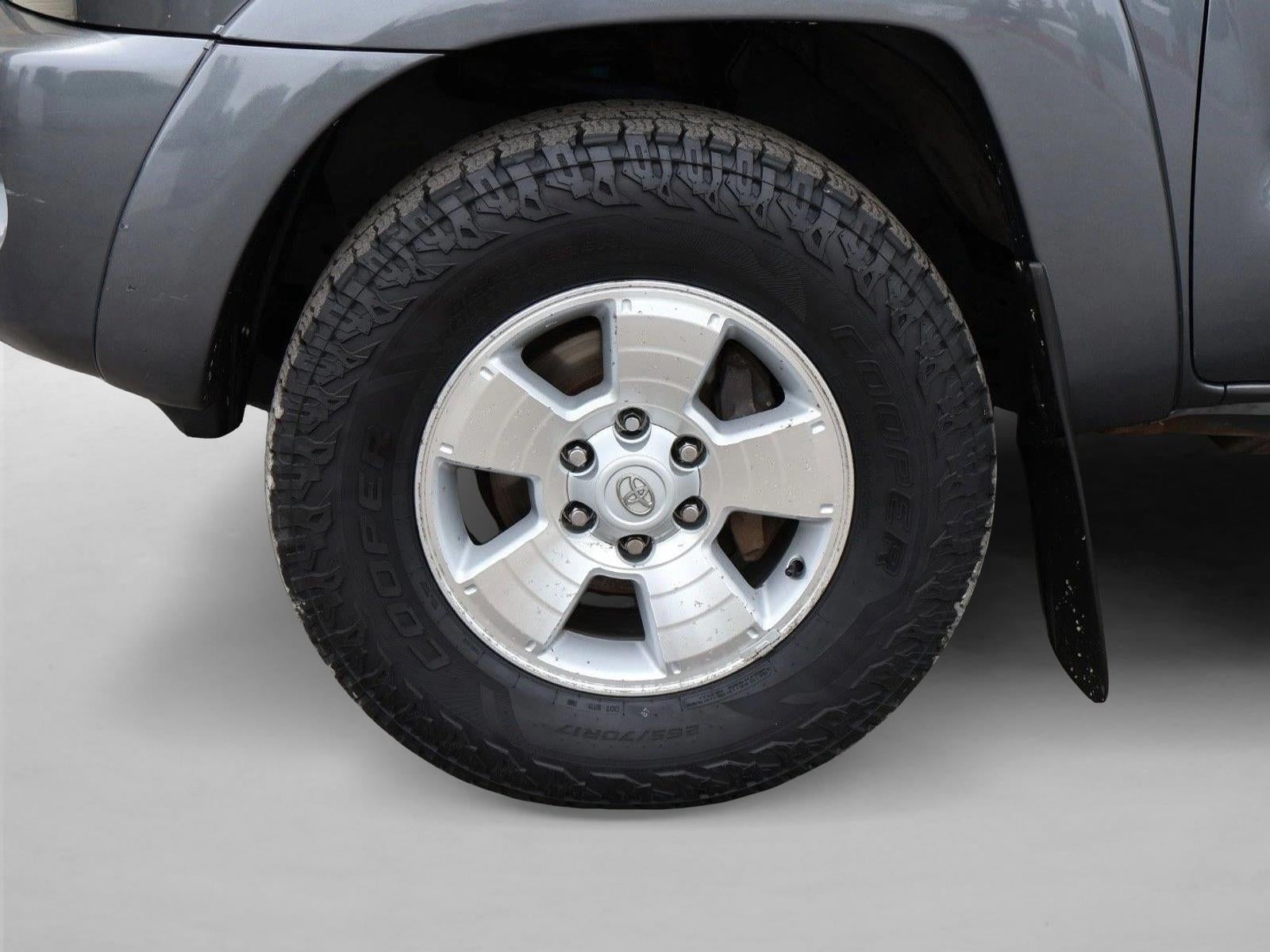 2010 Toyota Tacoma 4WD Double Cab Short Bed V6 Manual (Natl)