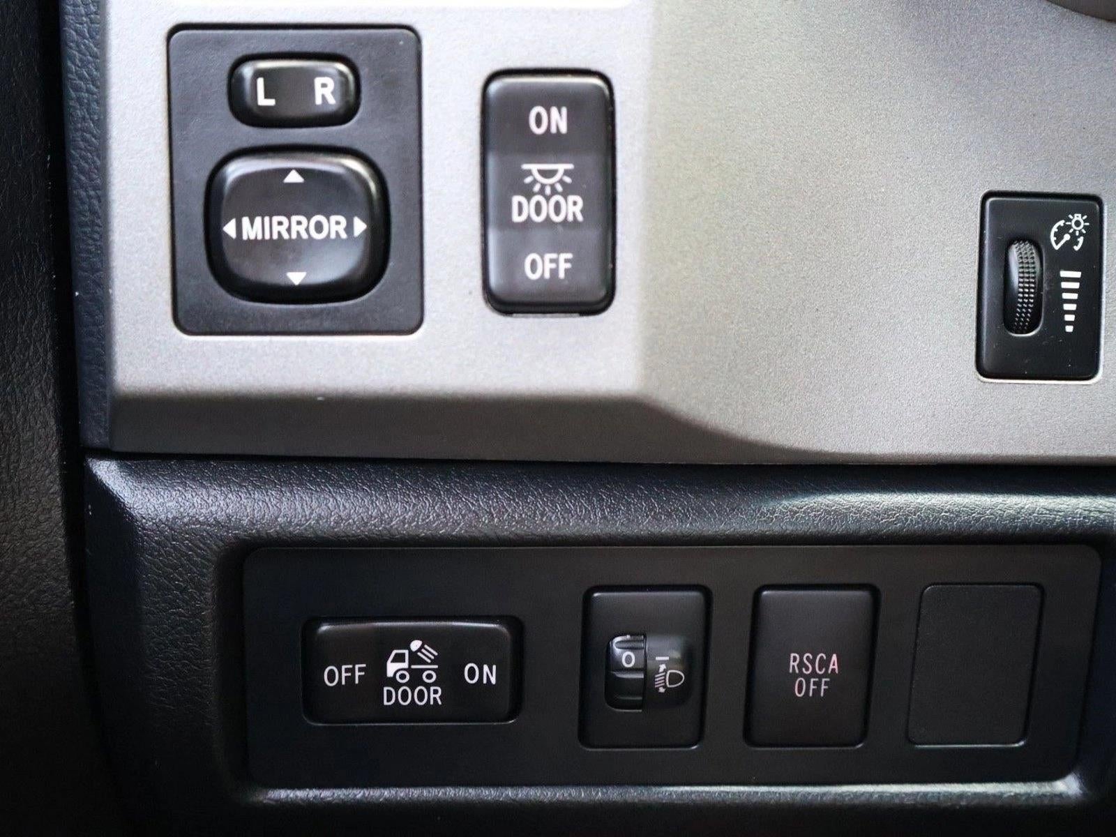 2012 Toyota Tundra 4WD Truck 4WD CrewMax Short Bed 5.7L (Natl)