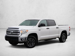 2017 Toyota Tundra 4WD 4WD SR5 CrewMax 5.5' Bed 5.7L (Natl)