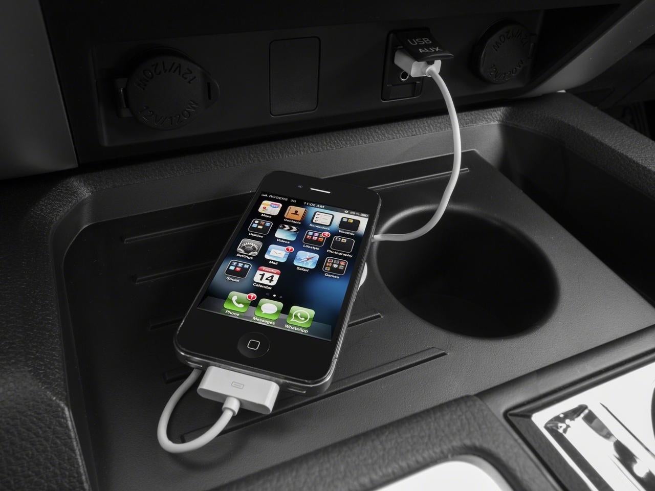 2017 Toyota Tundra 4WD 4WD SR5 CrewMax 5.5' Bed 5.7L (Natl)