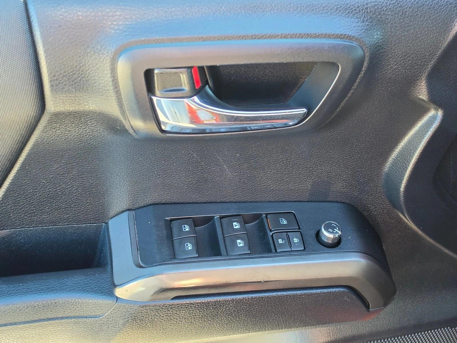 2018 Toyota Tacoma SR5 Double Cab 6' Bed V6 4x4 AT (Natl)