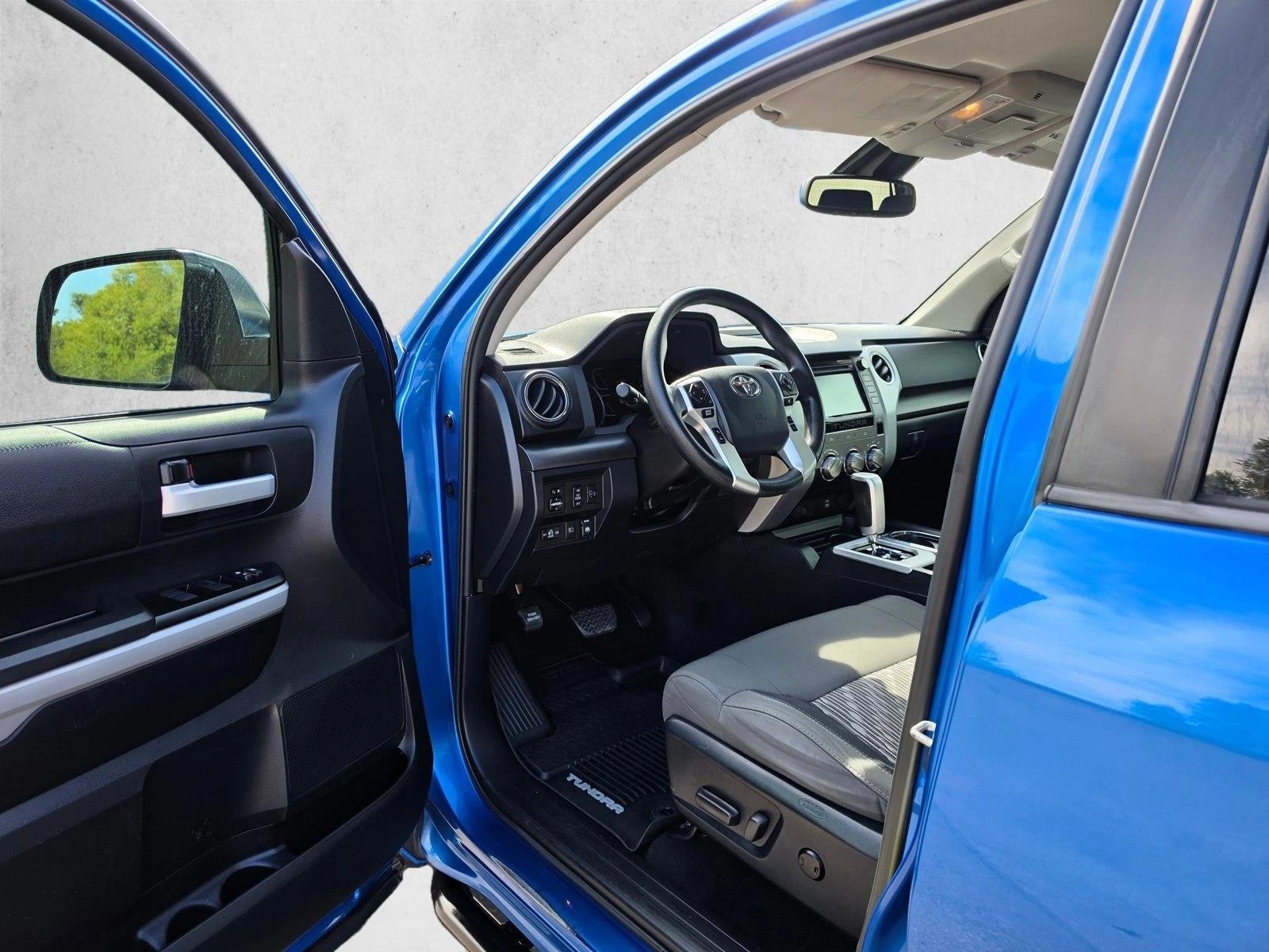 2018 Toyota Tundra 2WD 2WD SR5 CrewMax 5.5' Bed 5.7L (SE)