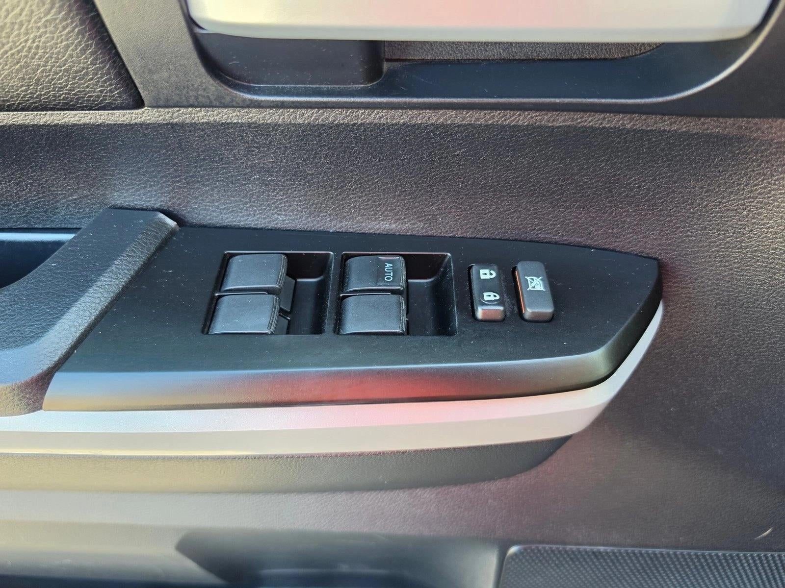 2018 Toyota Tundra 2WD 2WD SR5 CrewMax 5.5' Bed 5.7L (SE)