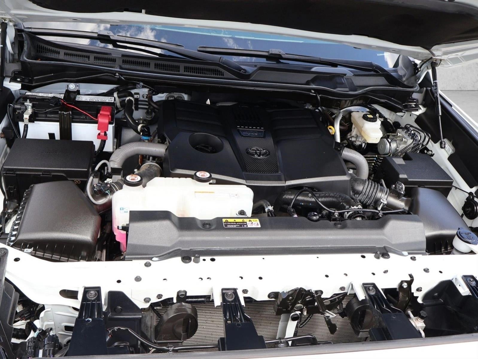 2024 Toyota Tundra 4WD 4WD SR5 CrewMax 5.5' Bed (Natl)