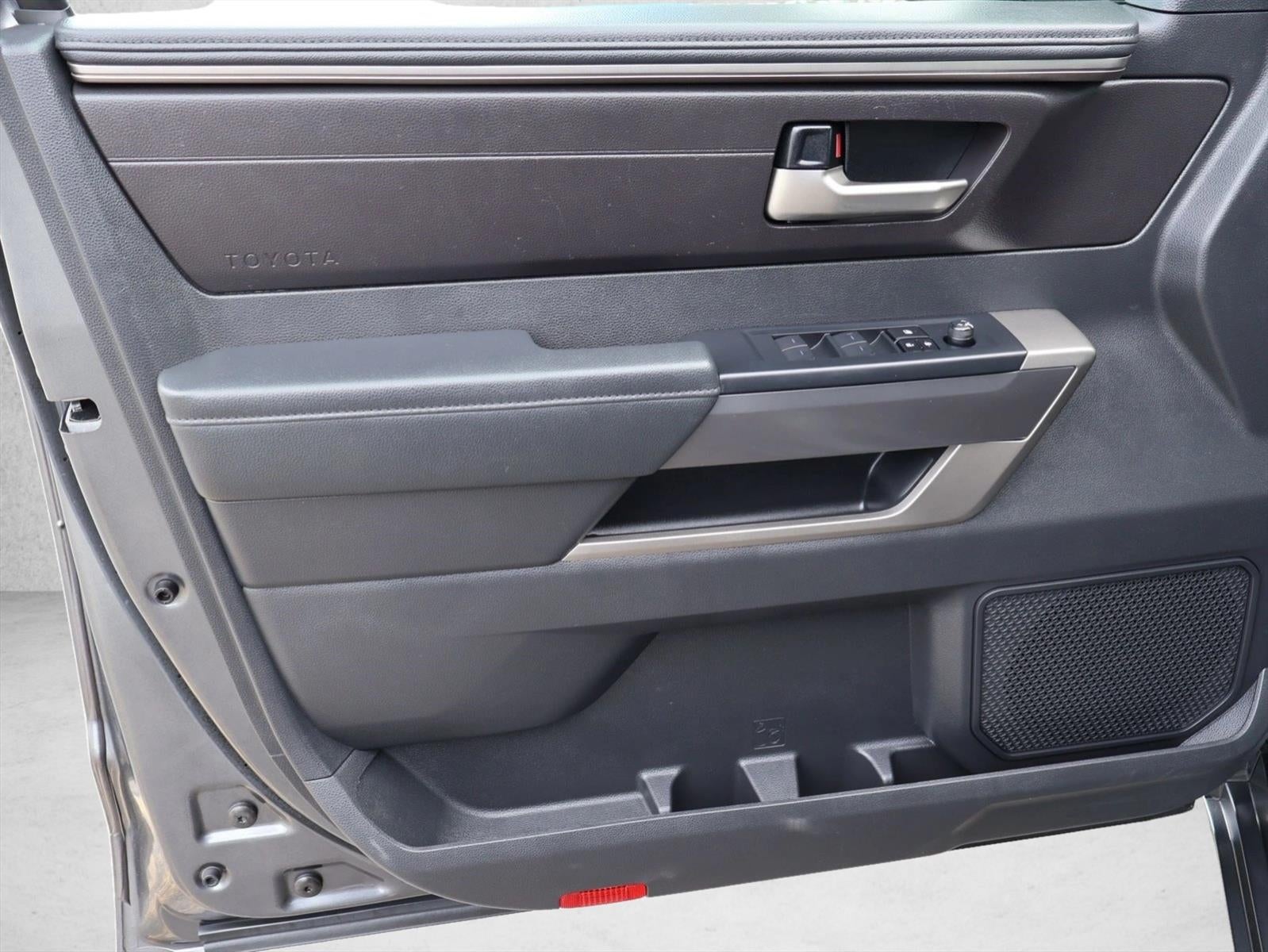 2024 Toyota Tundra 4WD 4WD SR5 CrewMax 5.5' Bed (Natl)