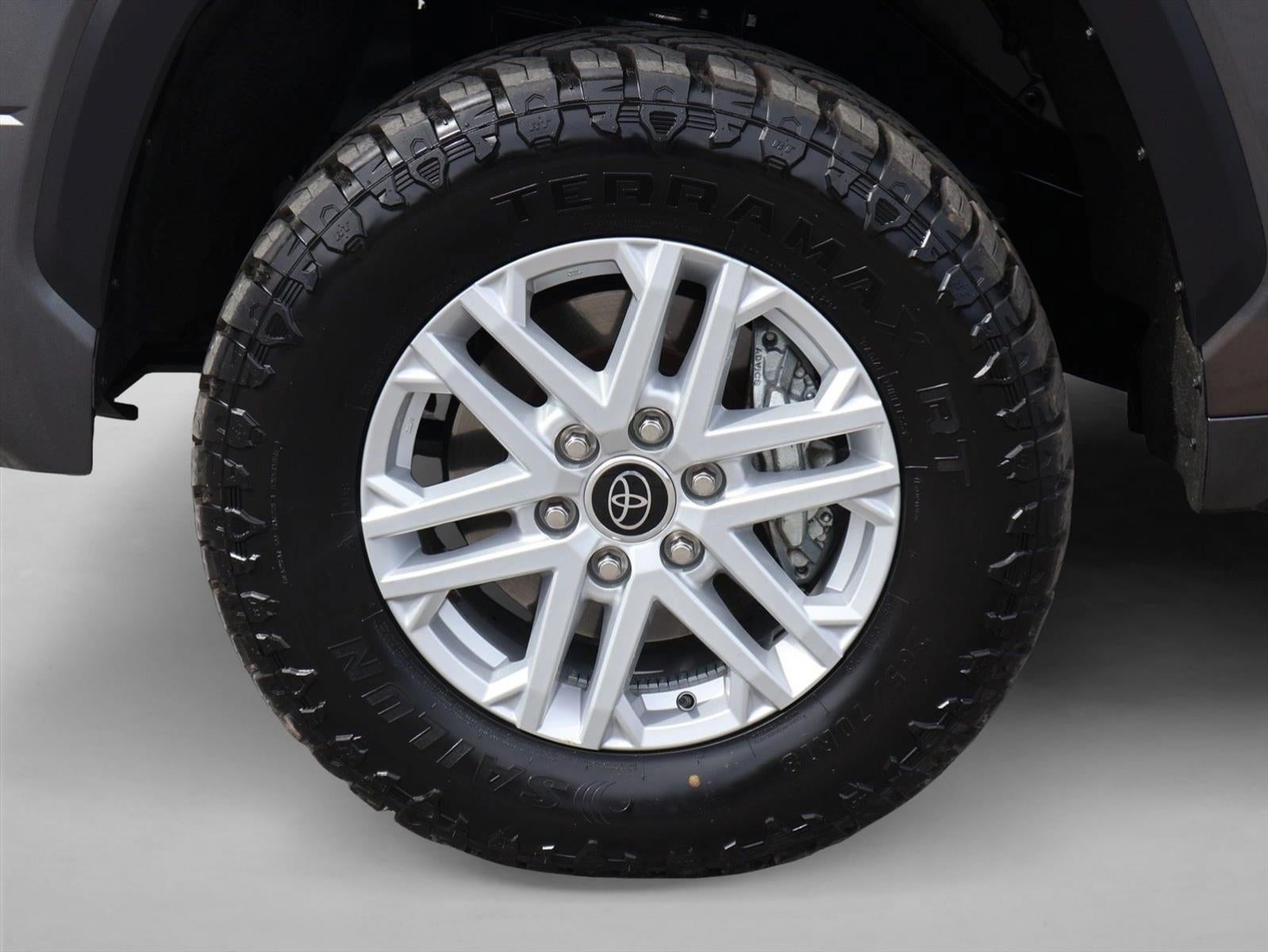 2024 Toyota Tundra 4WD 4WD SR5 CrewMax 5.5' Bed (Natl)