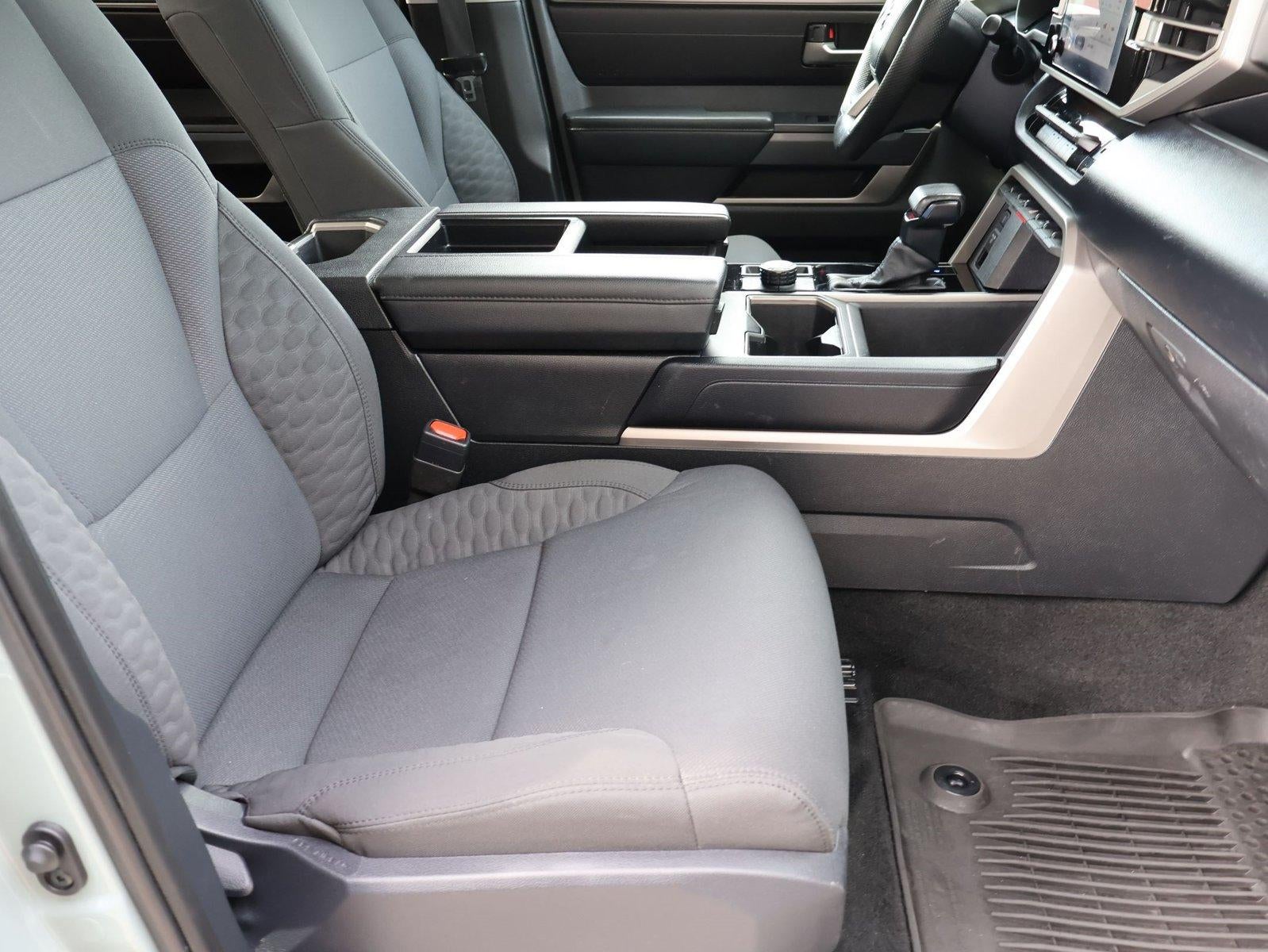 2024 Toyota Tundra 4WD 4WD SR5 CrewMax 5.5' Bed (Natl)