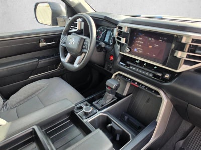2025 Toyota Tundra 4WD 4WD SR5 CrewMax 5.5' Bed (Natl)
