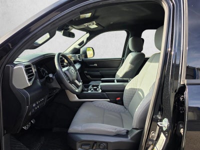 2025 Toyota Tundra 4WD 4WD SR5 CrewMax 5.5' Bed (Natl)