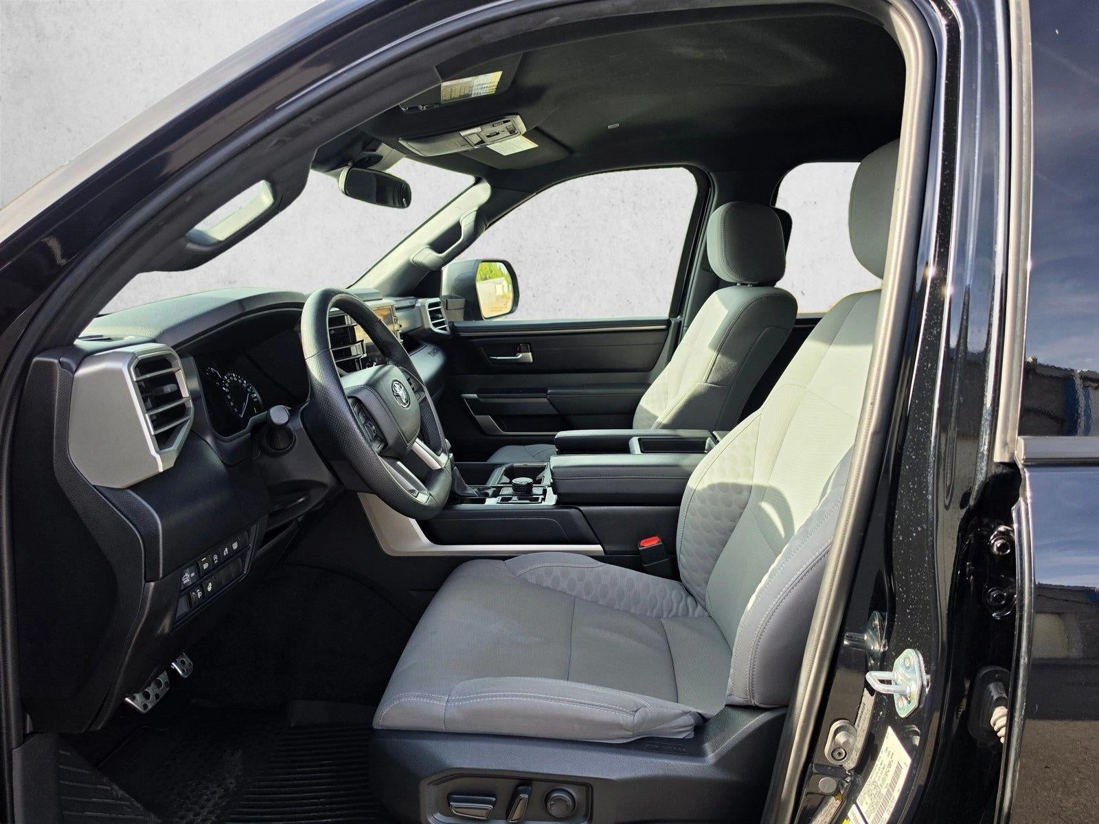2025 Toyota Tundra 4WD 4WD SR5 CrewMax 5.5' Bed (Natl)