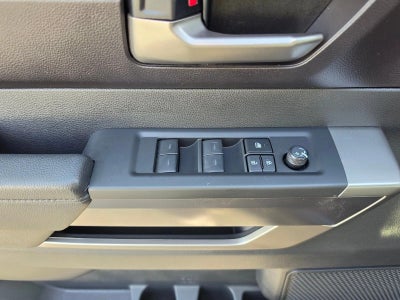 2025 Toyota Tundra 4WD 4WD SR5 CrewMax 5.5' Bed (Natl)