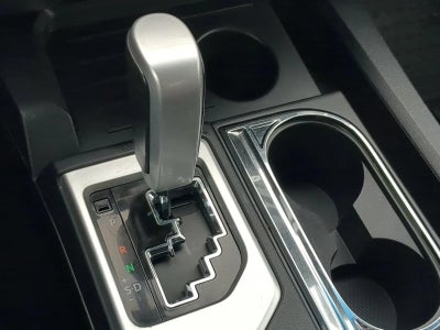 2015 Toyota Tundra 4WD Truck 4WD Double Cab Standard Bed 4.6L V8 SR5 (Natl)