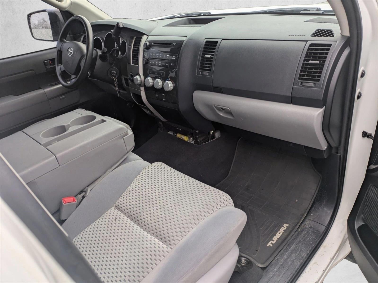 2013 Toyota Tundra 4WD Truck 4WD Double Cab Standard Bed 4.6L V8 (Natl)