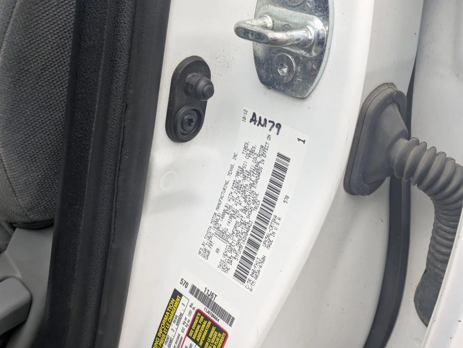 2013 Toyota Tundra 4WD Truck 4WD Double Cab Standard Bed 4.6L V8 (Natl)