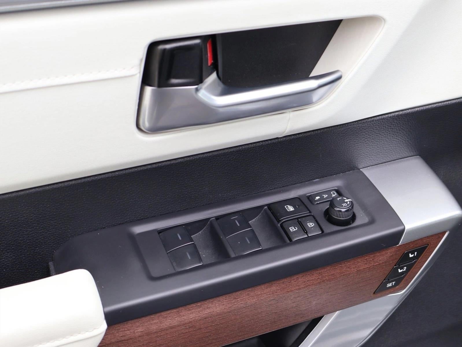 2023 Toyota Tundra 4WD 4WD Capstone Hybrid CrewMax 5.5' Bed (Natl)