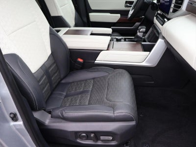 2023 Toyota Tundra 4WD 4WD Capstone Hybrid CrewMax 5.5' Bed (Natl)