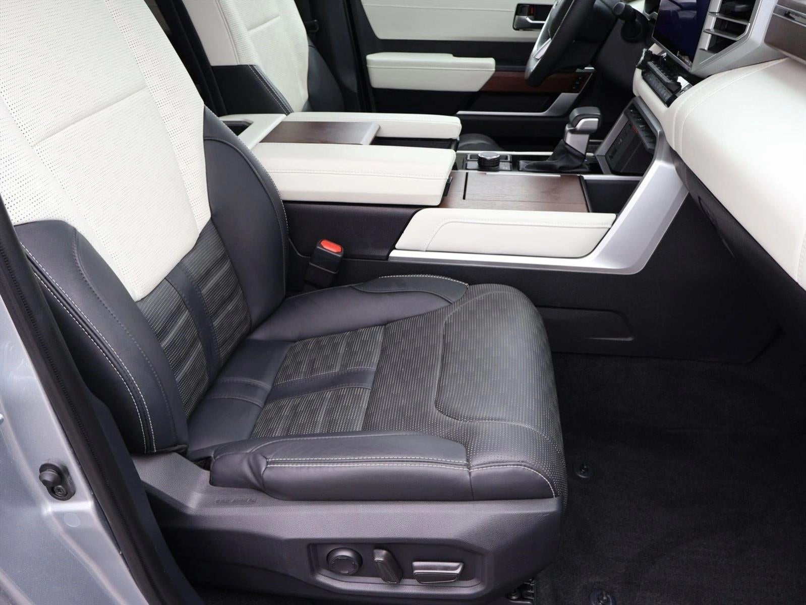 2023 Toyota Tundra 4WD 4WD Capstone Hybrid CrewMax 5.5' Bed (Natl)
