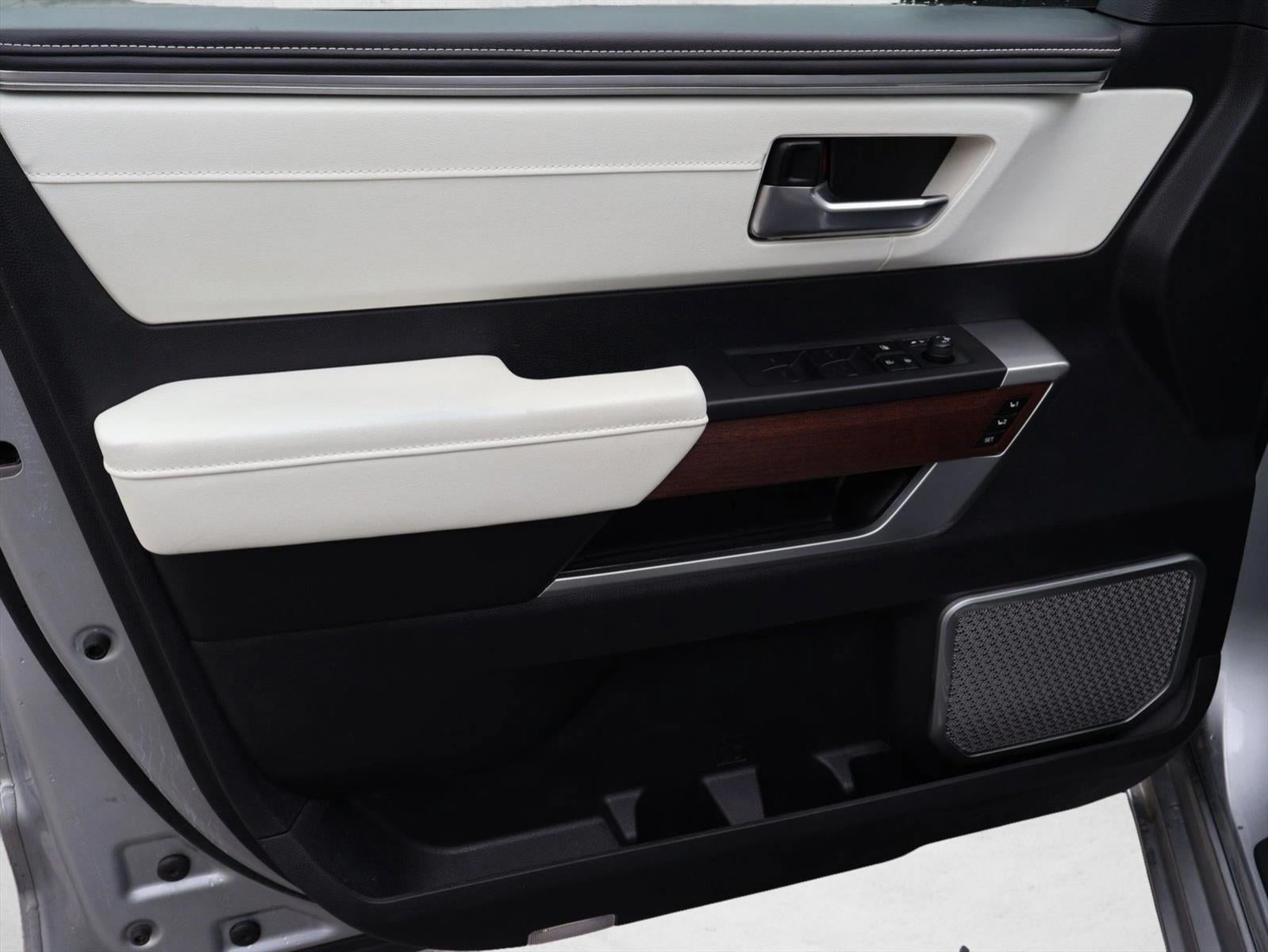 2023 Toyota Tundra 4WD 4WD Capstone Hybrid CrewMax 5.5' Bed (Natl)