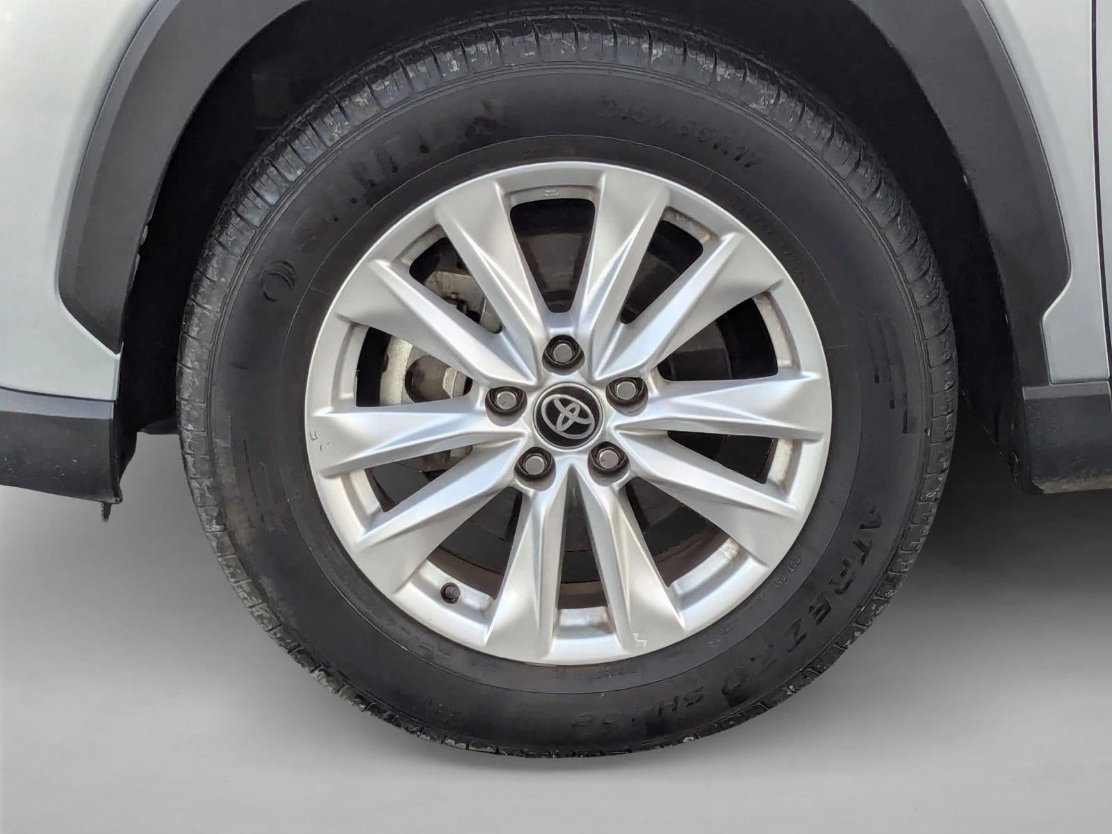 2024 Toyota Corolla Cross LE 4WD (Natl)