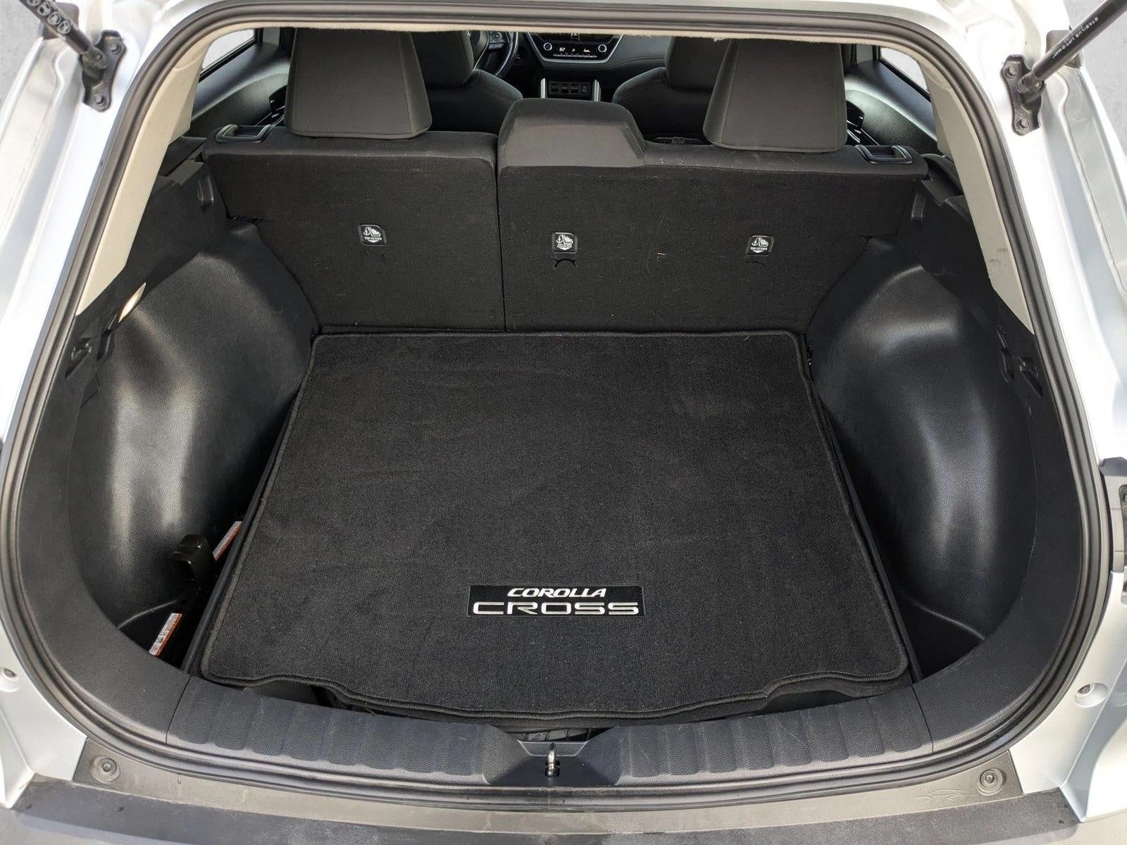 2024 Toyota Corolla Cross LE 4WD (Natl)